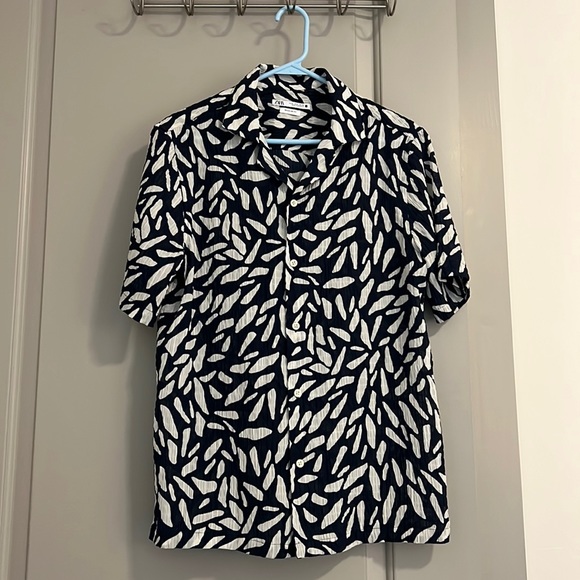 Zara Mens Button Down Small Navy and White Print Casual - Picture 1 of 6